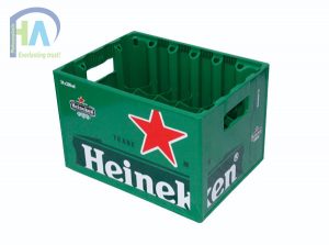 Két bia nhựa Heineken Phú Hòa An
