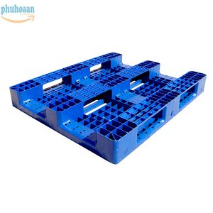 Pallet nhựa liền khối 1 mặt có lõi sắt HT-466 giá rẻ