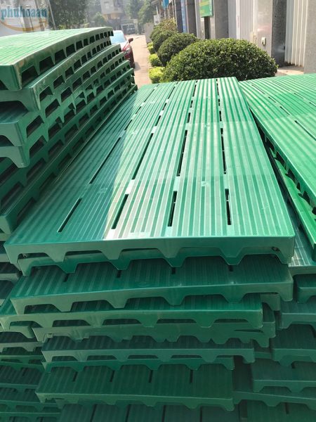 Pallet nhựa lót sàn và những công dụng đầy bất ngờ