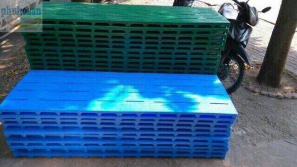 Pallet nhựa lót sàn và những công dụng đầy bất ngờ
