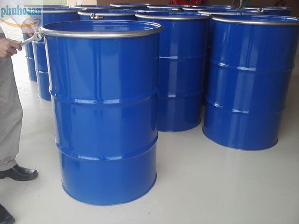 Thùng phuy sắt 220L nắp to đai sắt và ứng dụng trong ngành xăng dầu Việt Nam